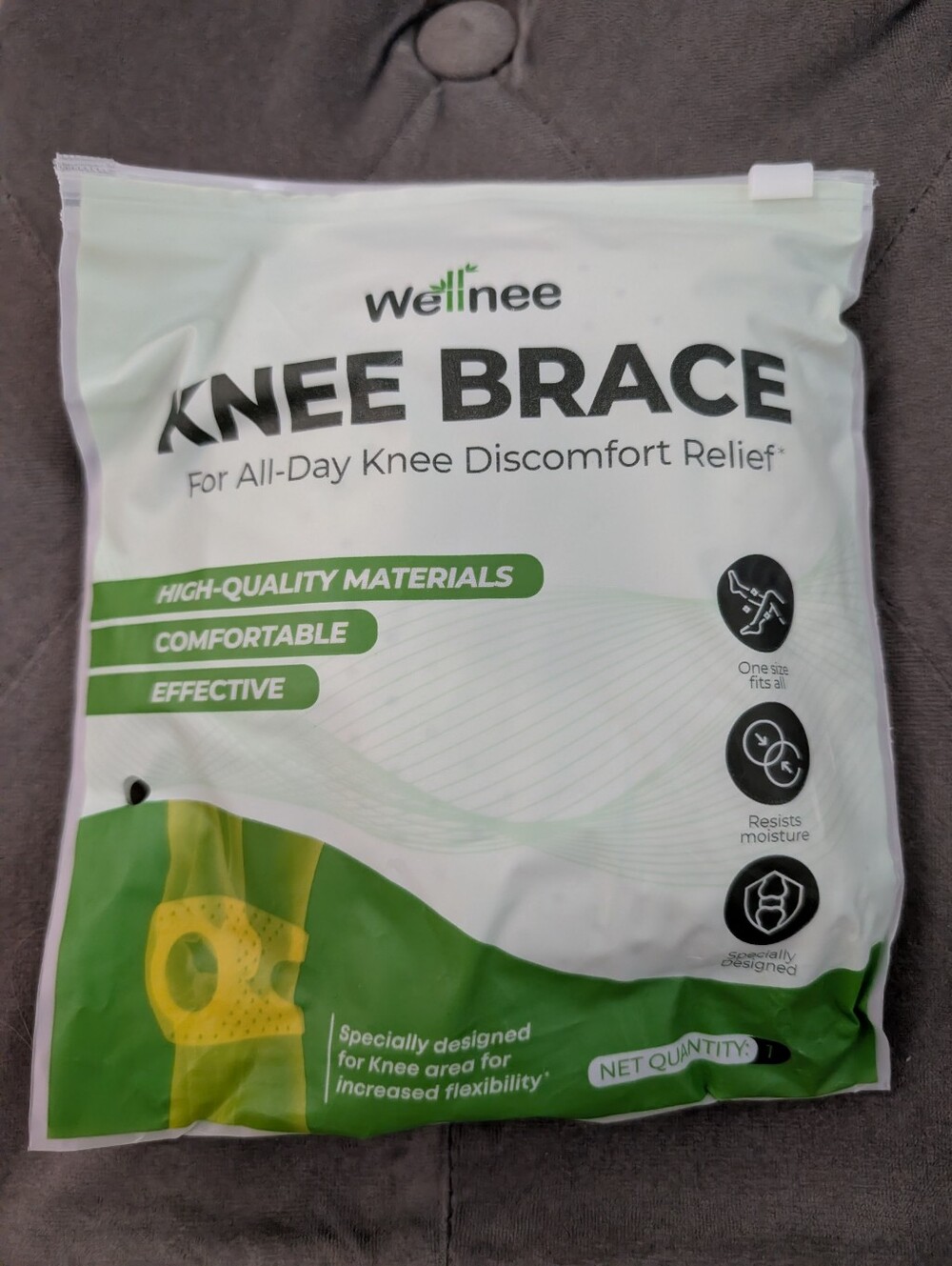 Wellnee Knee Brace with Silicone Padding One Size
